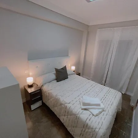 Piso Atares Calle Alfonso * サラゴサ